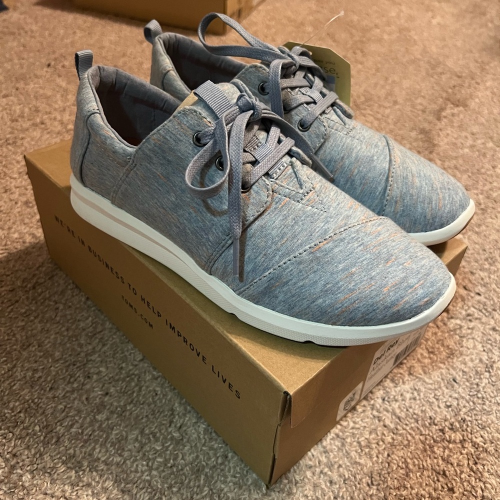 Womens Toms
